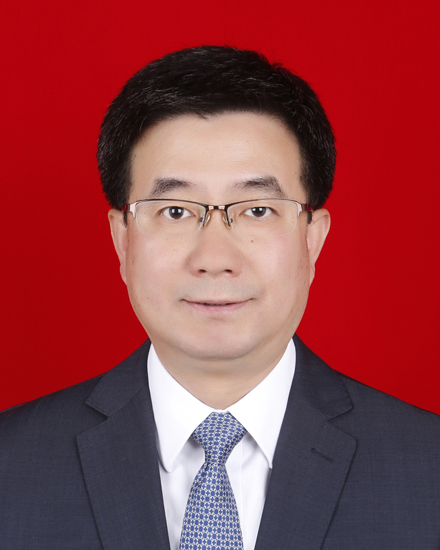 周　震.jpg